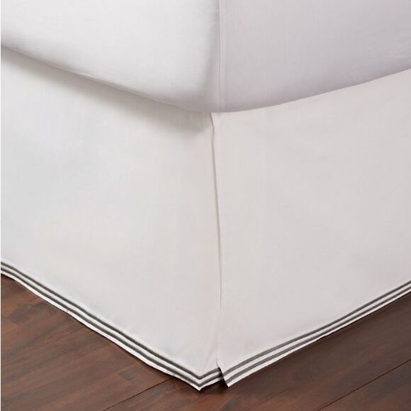 HUDSON PARK COLLECTION Italian Linens Bedskirt, white/stripe Charcoal - Picture 1 of 4